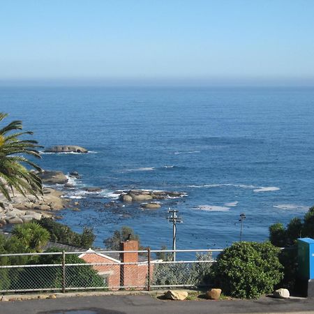 61 On Camps Bay Bed and Breakfast Kapstaden Eksteriør billede