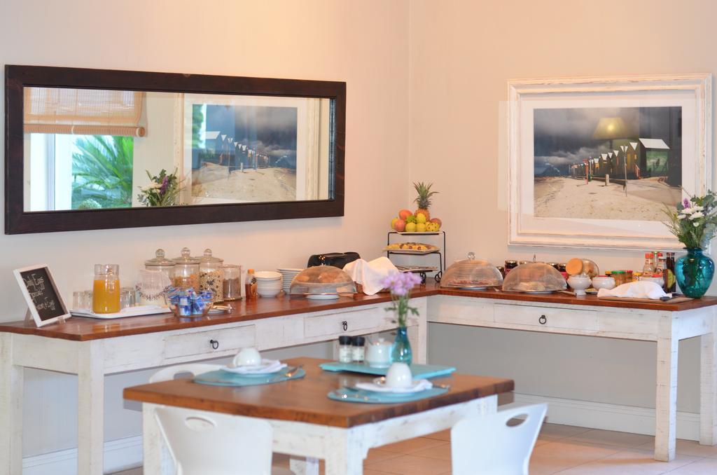 61 On Camps Bay Bed and Breakfast Kapstaden Eksteriør billede