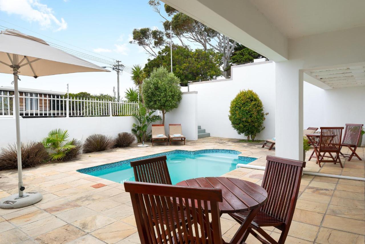 61 On Camps Bay Bed and Breakfast Kapstaden Eksteriør billede