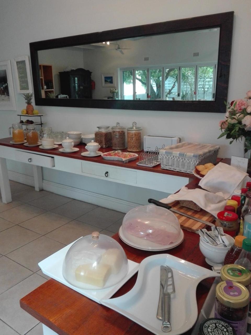 61 On Camps Bay Bed and Breakfast Kapstaden Eksteriør billede